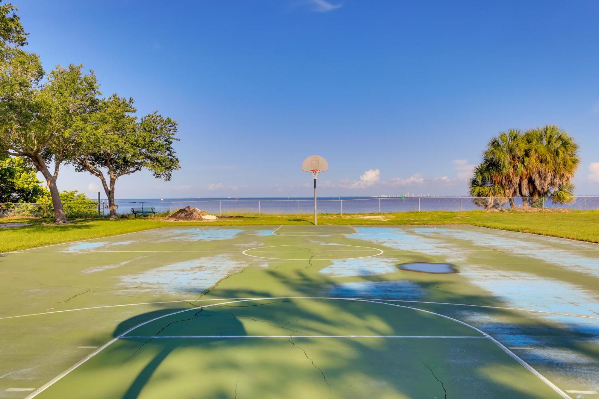 Coastal-Zen Ruskin Retreat Less Than 1 Mi To Beach! Ngoại thất bức ảnh